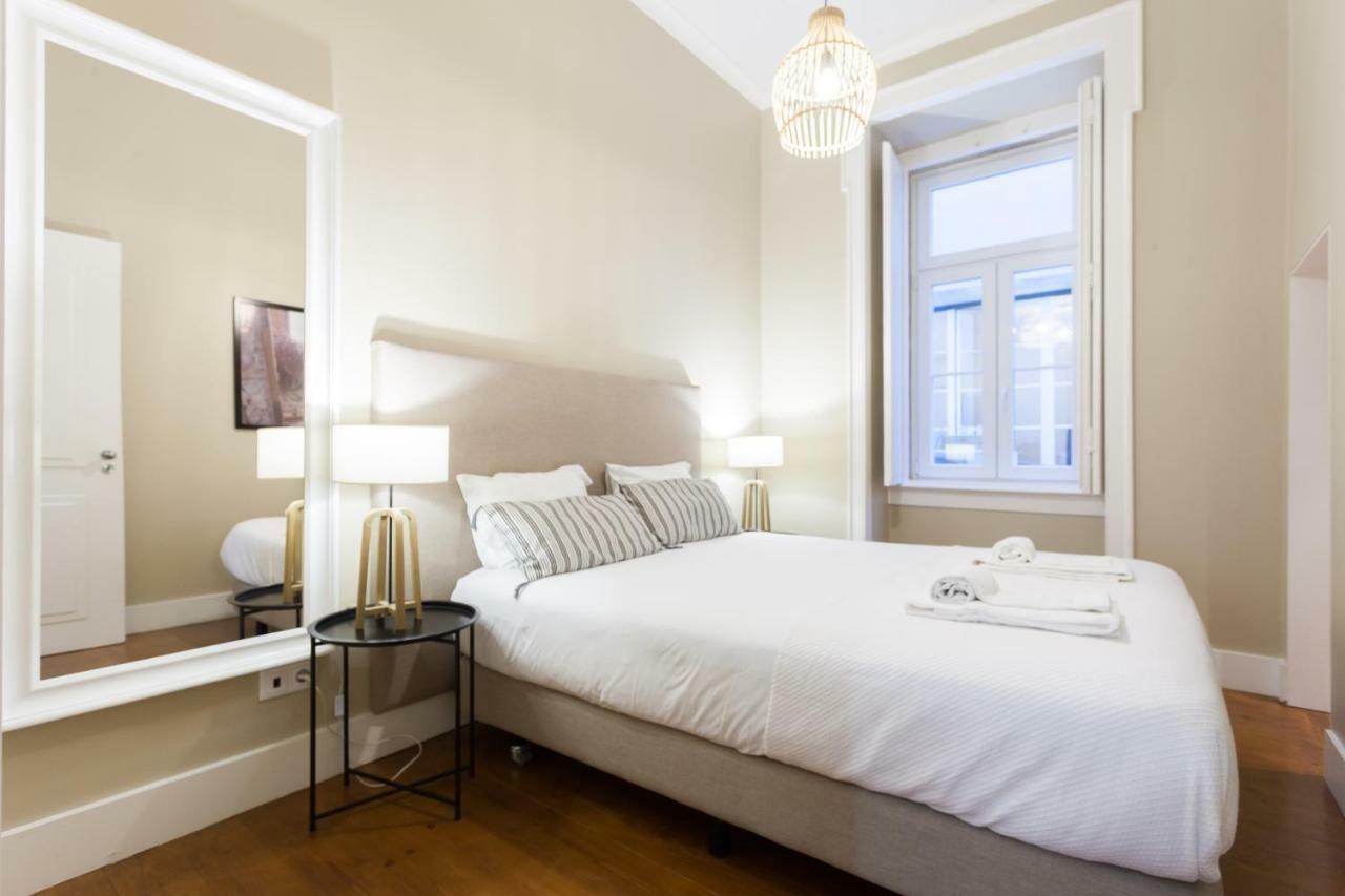 Baixa Vintage Three-Bedroom Apartment - By Lu Holidays Lisboa المظهر الخارجي الصورة