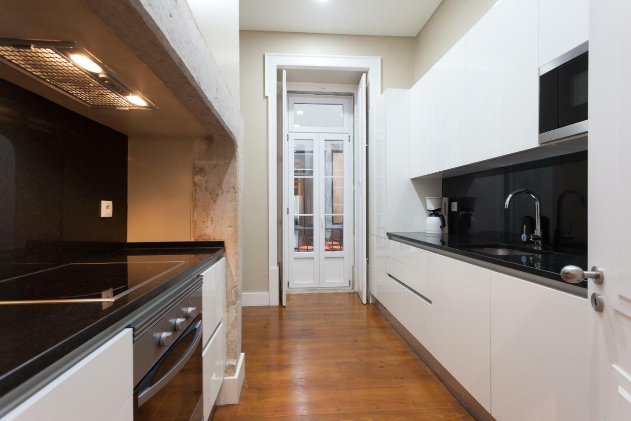 Baixa Vintage Three-Bedroom Apartment - By Lu Holidays Lisboa المظهر الخارجي الصورة